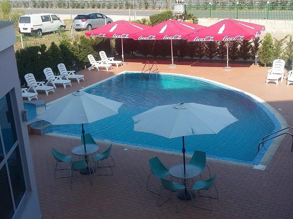 Blue Sky Hotel Голем Екстериор снимка