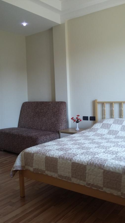 Blue Sky Hotel Голем Екстериор снимка