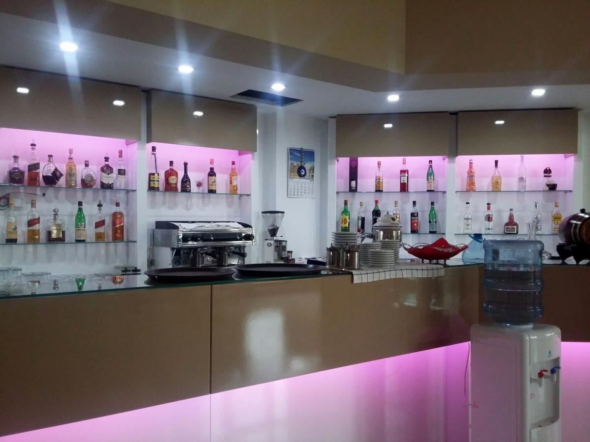 Blue Sky Hotel Голем Екстериор снимка