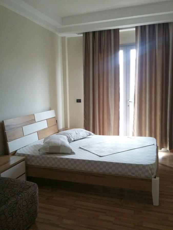 Blue Sky Hotel Голем Екстериор снимка
