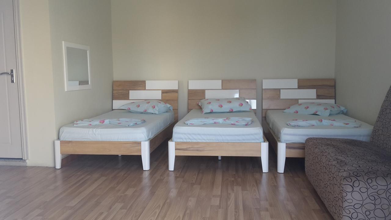 Blue Sky Hotel Голем Екстериор снимка